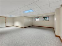 536 N Union, Loudonville, OH 44842