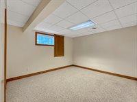 536 N Union, Loudonville, OH 44842