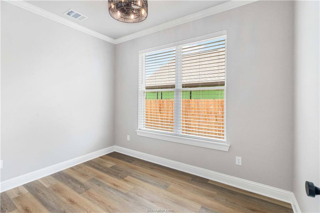 5004 Booth Falls Trail, Bryan, TX 77802