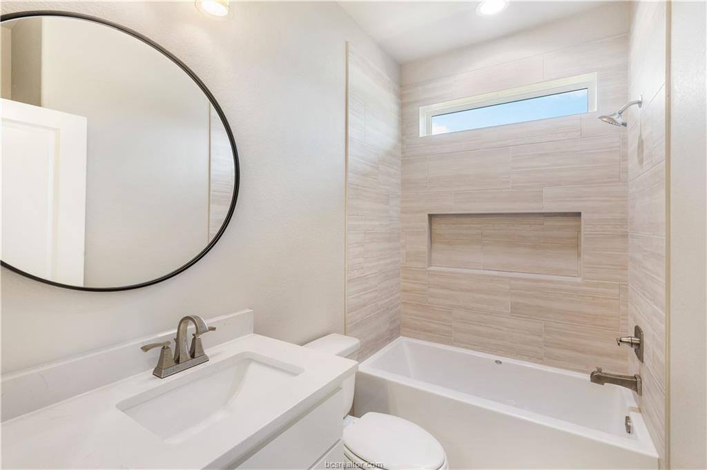 5004 Booth Falls Trail, Bryan, TX 77802