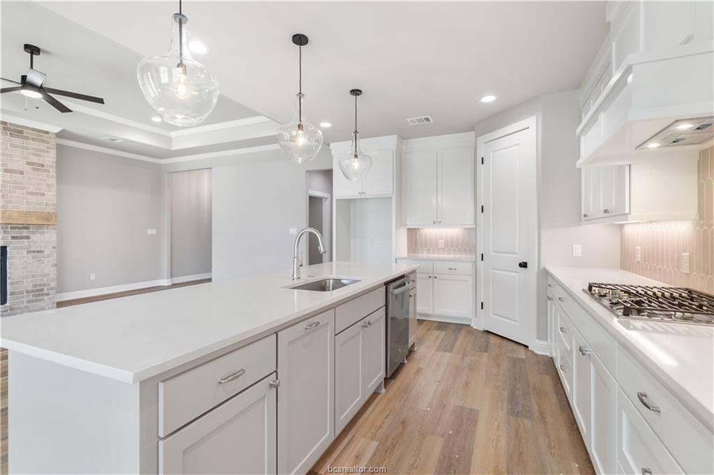 5004 Booth Falls Trail, Bryan, TX 77802