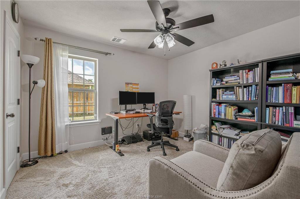 1011 Dove Chase Lane, College Station, TX 77845