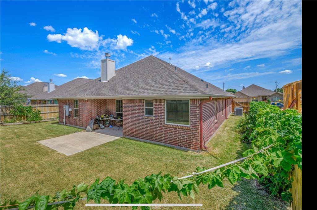 1011 Dove Chase Lane, College Station, TX 77845