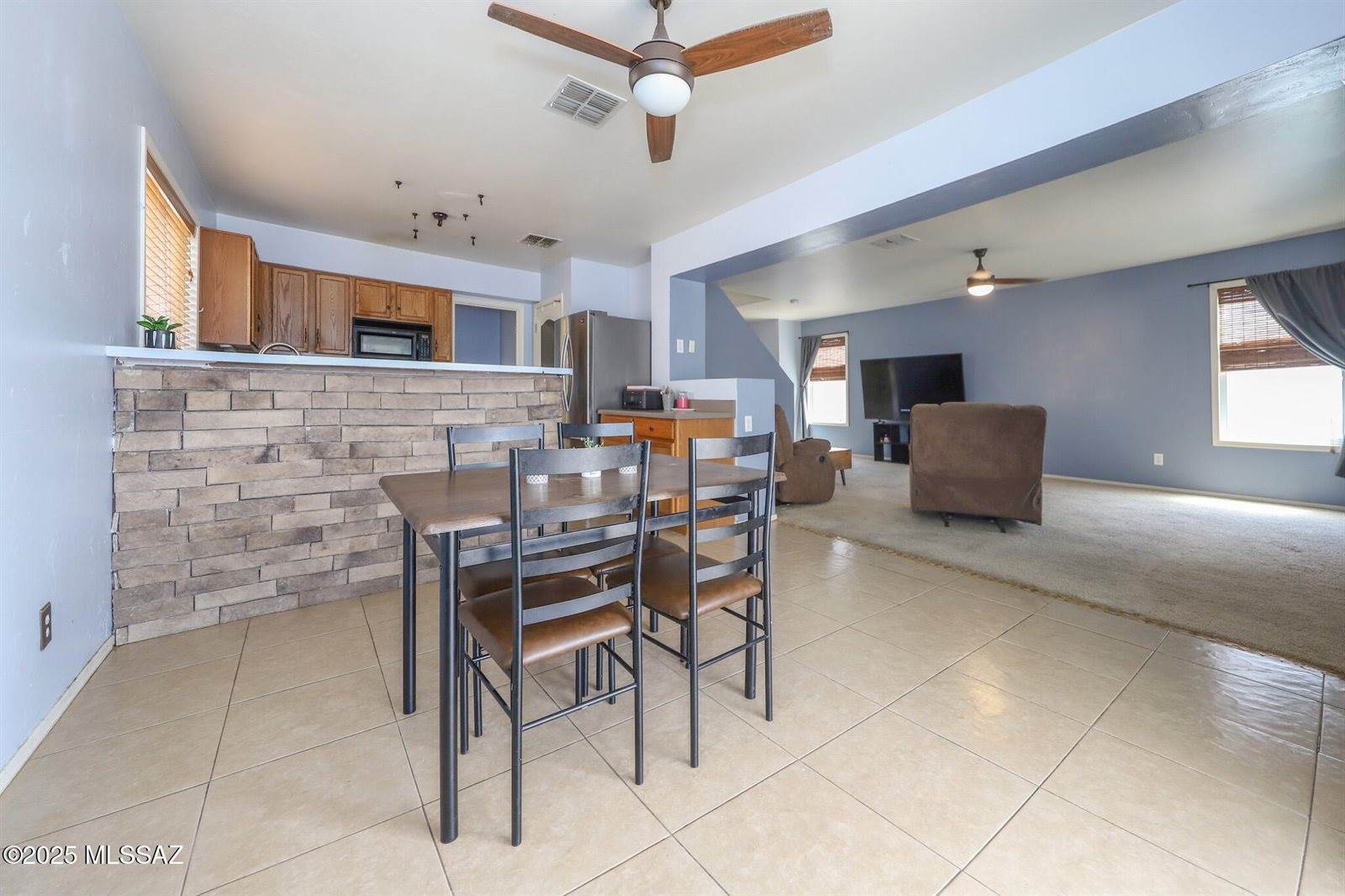 1077 West Camino Luna Llena, Sahuarita, AZ 85629