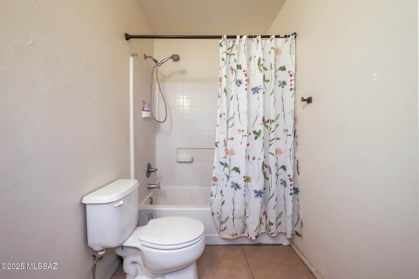 1077 West Camino Luna Llena, Sahuarita, AZ 85629