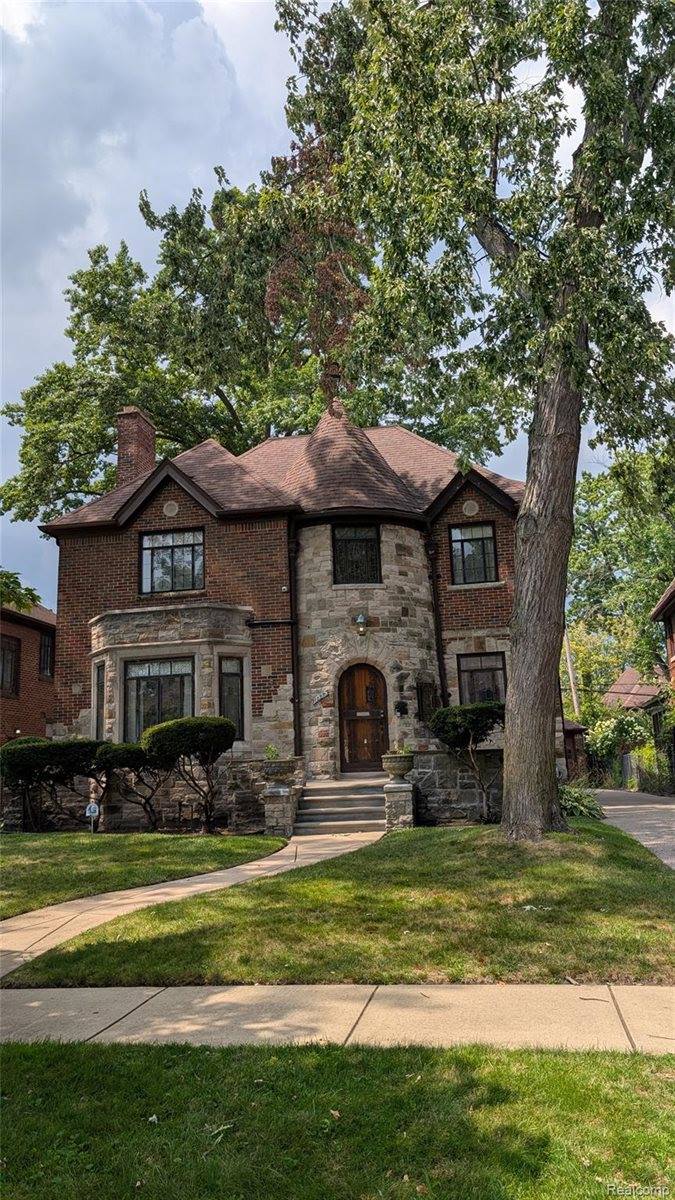 17555 Muirland, DetroitCity_Wayne, MI 48221