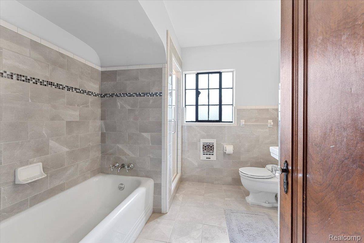 17555 Muirland, DetroitCity_Wayne, MI 48221