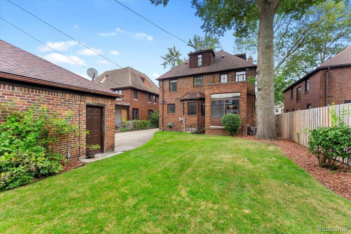 17555 Muirland, DetroitCity_Wayne, MI 48221