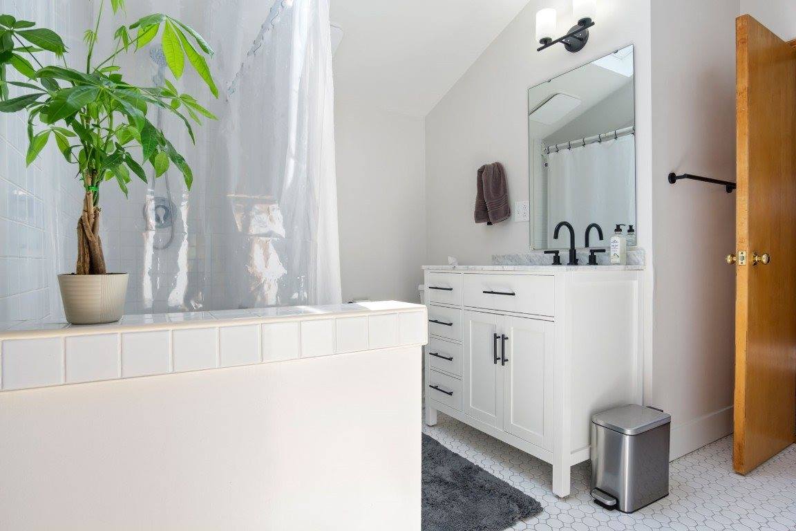 1008 Vestal Avenue, Binghamton, NY 13903