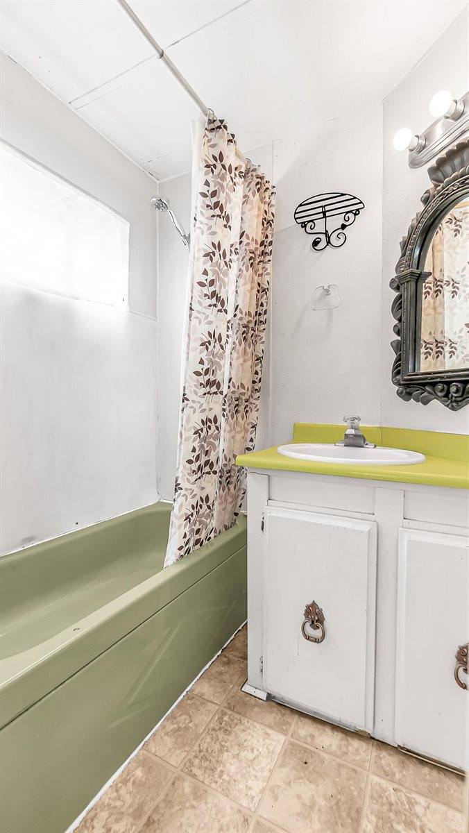 2982 1/2 Mesa Avenue, Grand Junction, CO 81504