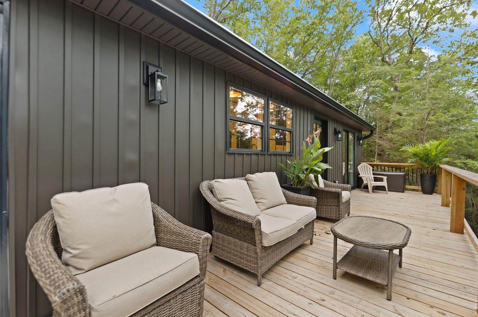 1265 Cliffs Edge Road, East Bernstadt, KY 40729