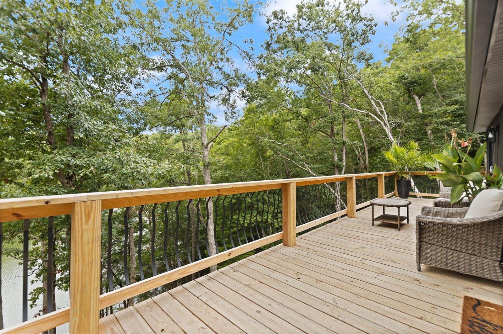 1265 Cliffs Edge Road, East Bernstadt, KY 40729