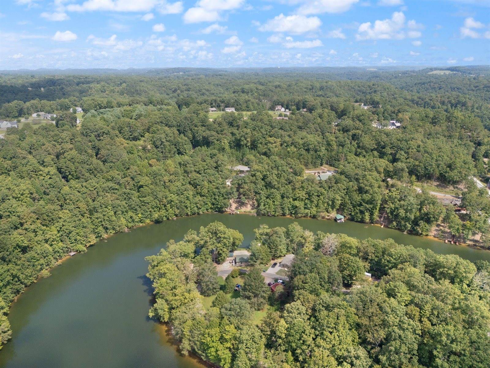 1265 Cliffs Edge Road, East Bernstadt, KY 40729