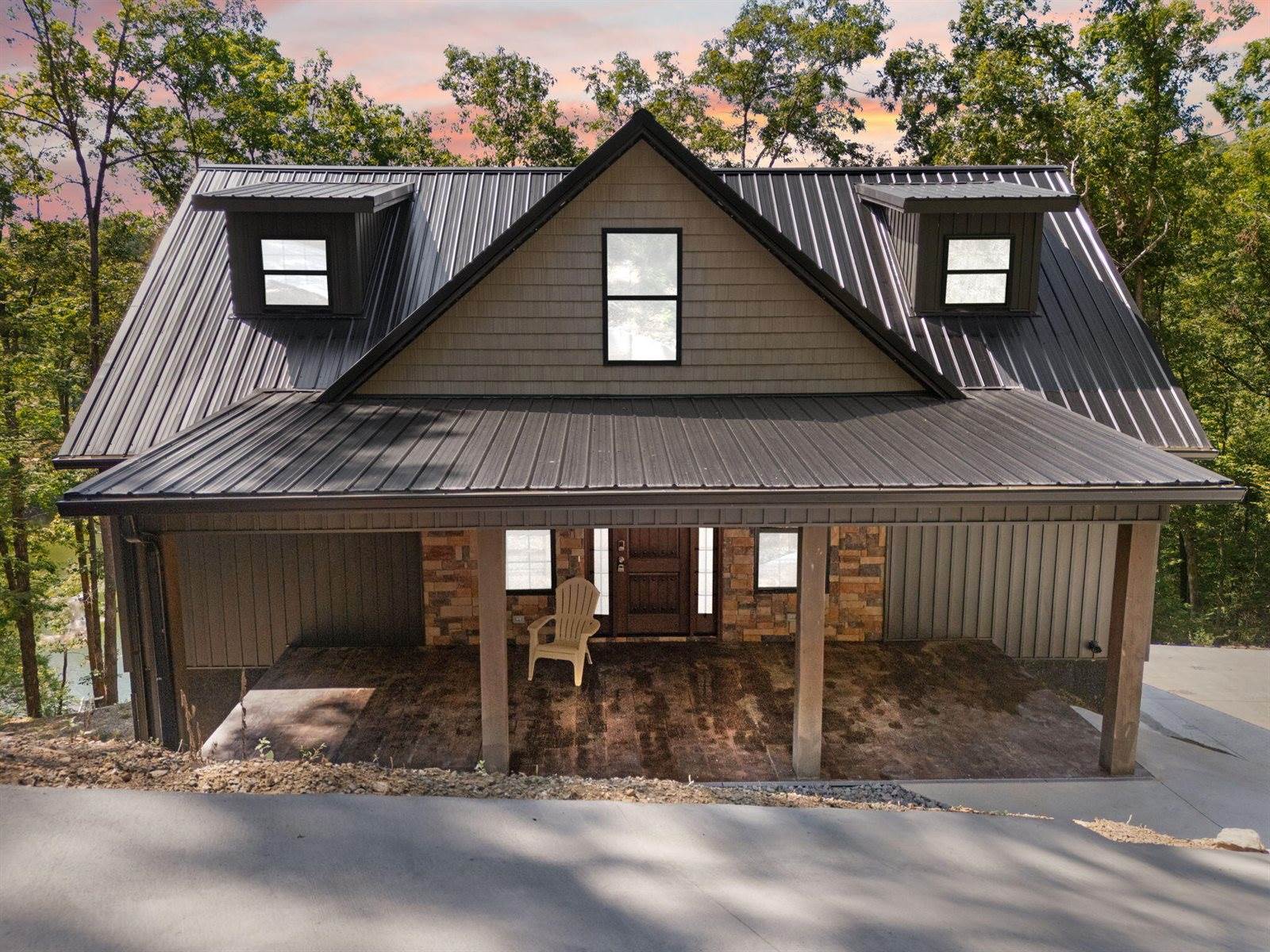 1265 Cliffs Edge Road, East Bernstadt, KY 40729