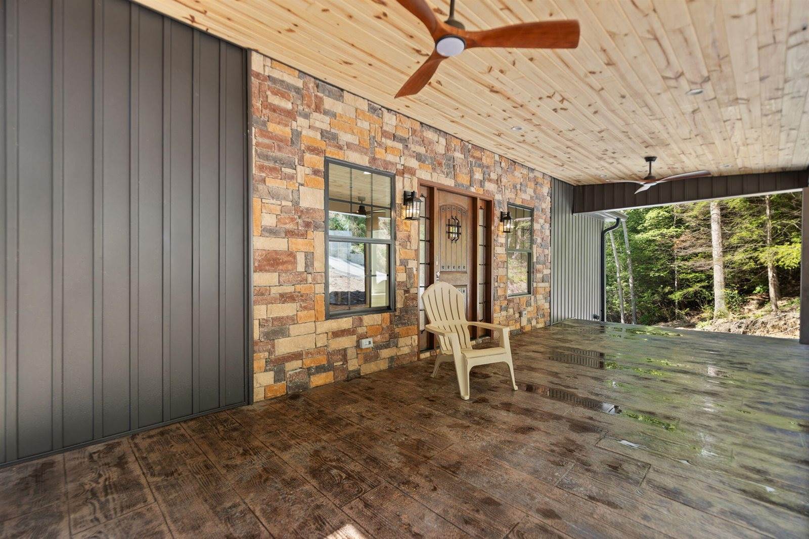 1265 Cliffs Edge Road, East Bernstadt, KY 40729