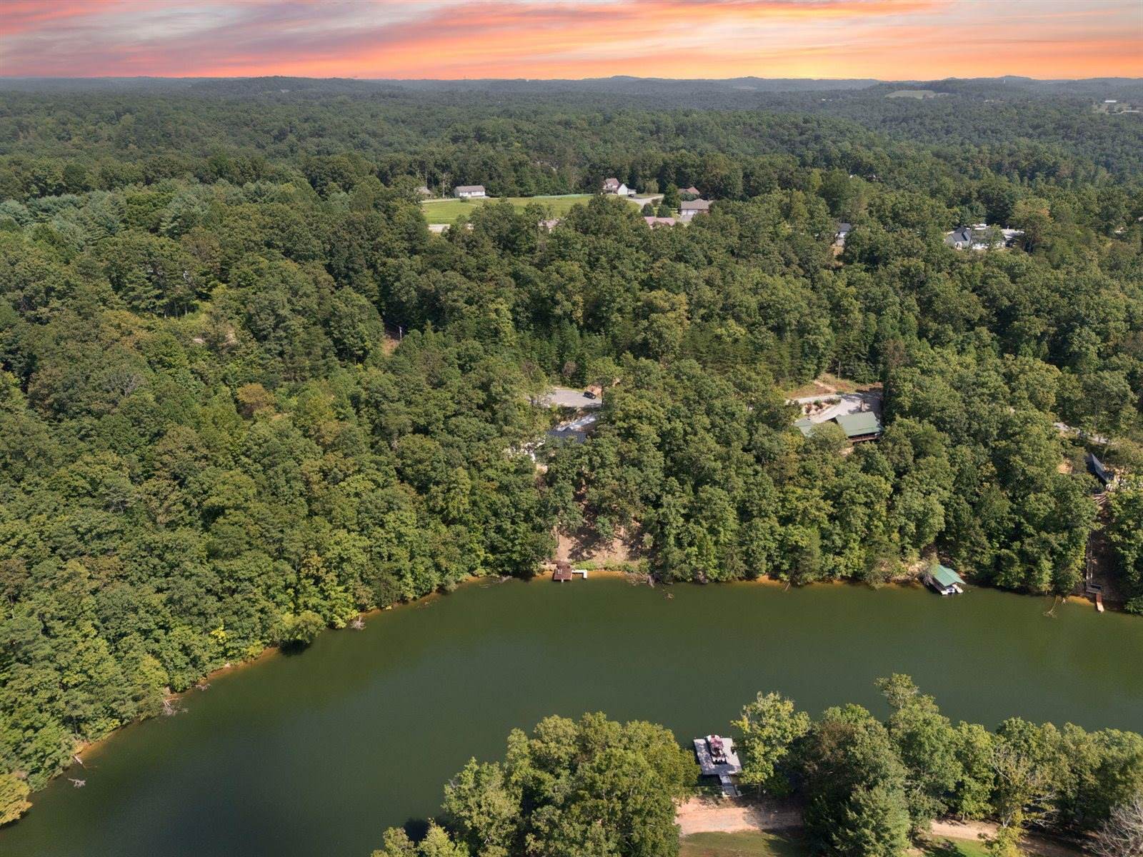 1265 Cliffs Edge Road, East Bernstadt, KY 40729