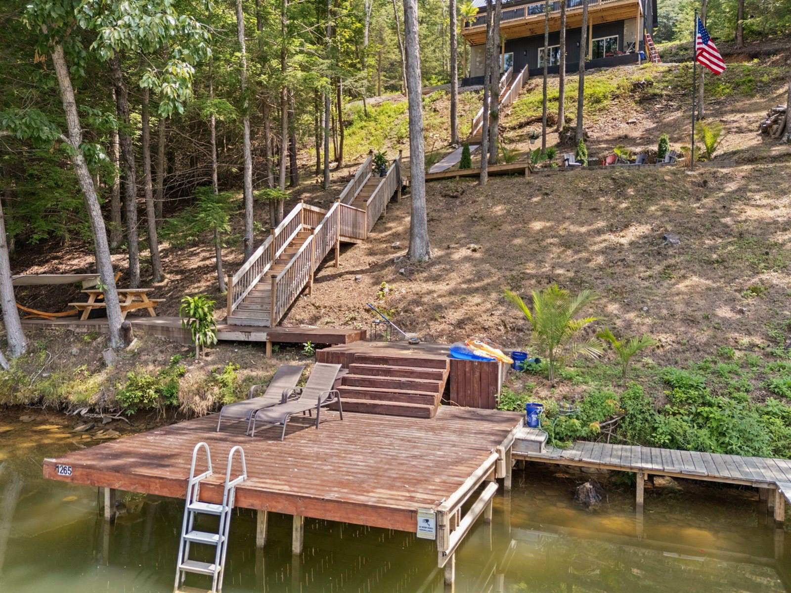 1265 Cliffs Edge Road, East Bernstadt, KY 40729