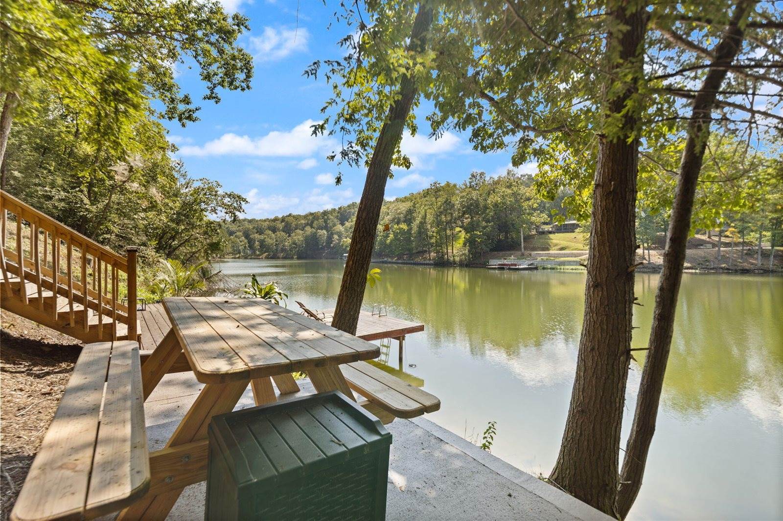 1265 Cliffs Edge Road, East Bernstadt, KY 40729