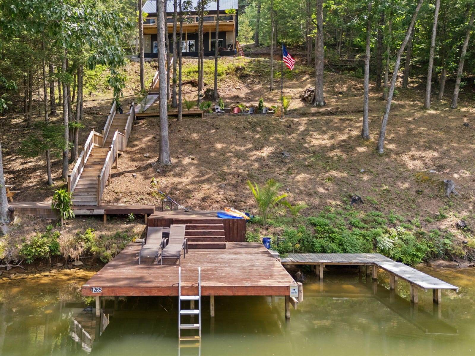 1265 Cliffs Edge Road, East Bernstadt, KY 40729