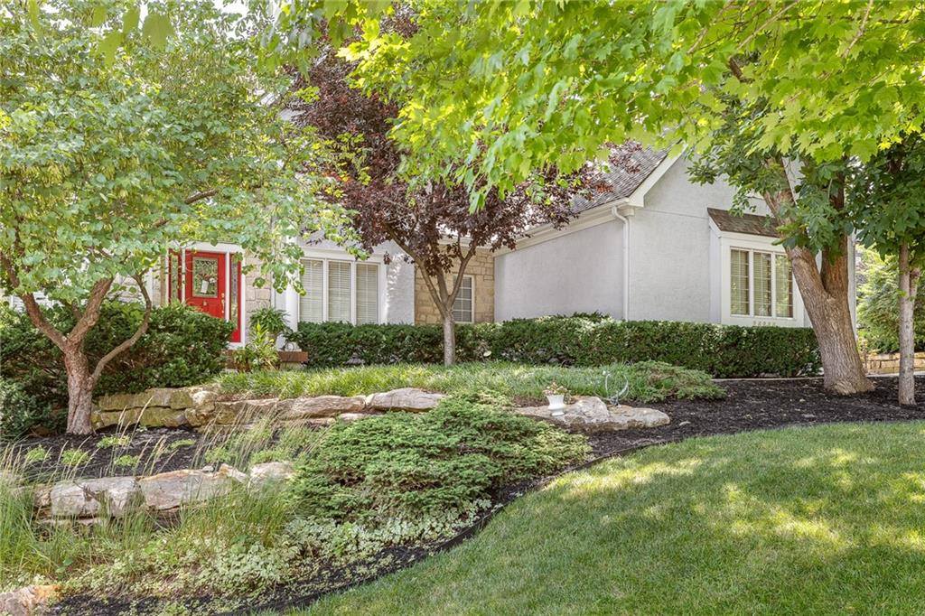 26266 West 110th Terrace, Olathe, KS 66061