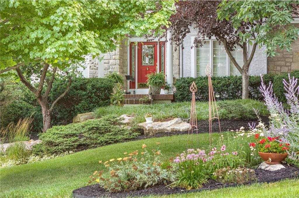 26266 West 110th Terrace, Olathe, KS 66061