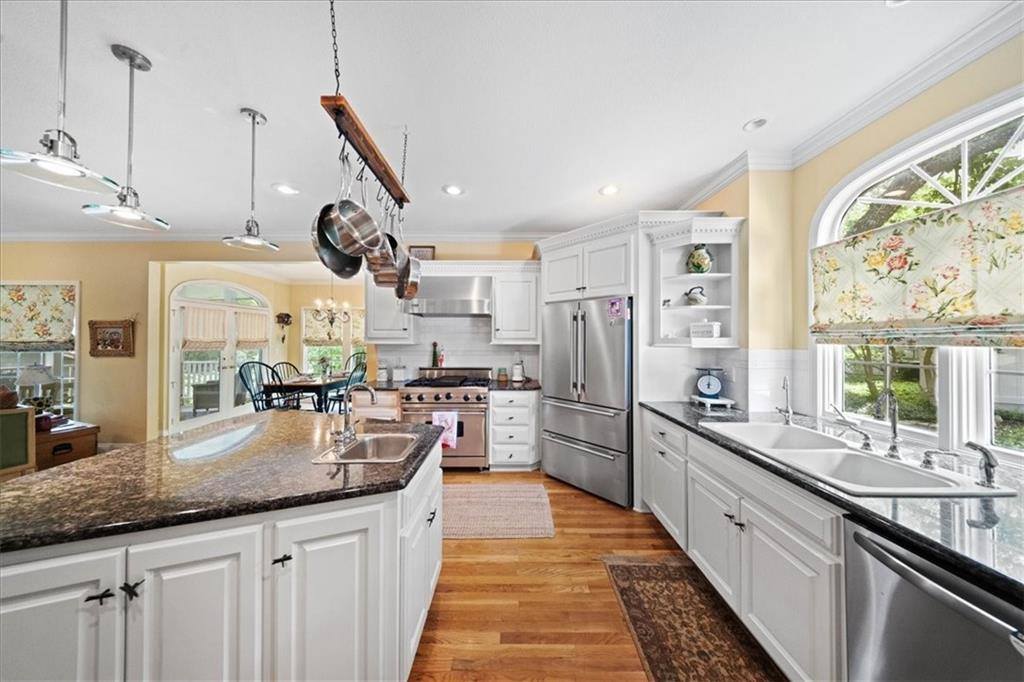 26266 West 110th Terrace, Olathe, KS 66061