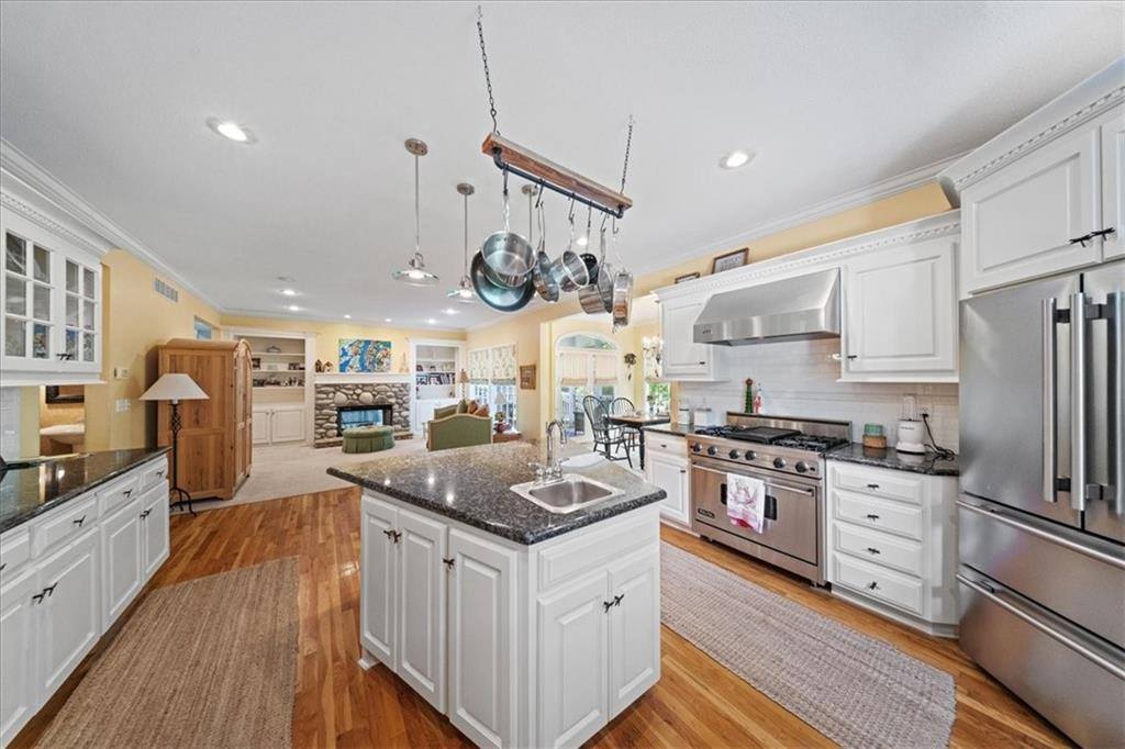 26266 West 110th Terrace, Olathe, KS 66061