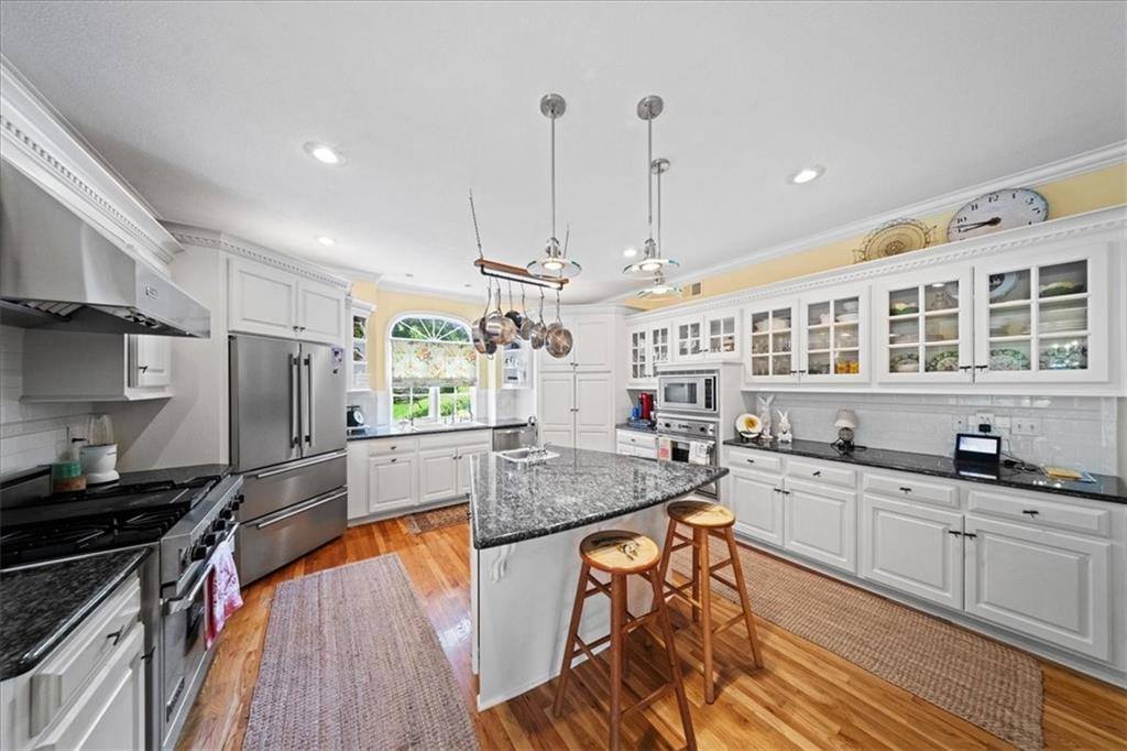 26266 West 110th Terrace, Olathe, KS 66061