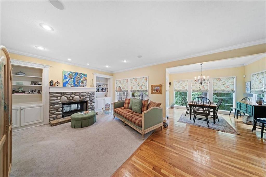 26266 West 110th Terrace, Olathe, KS 66061