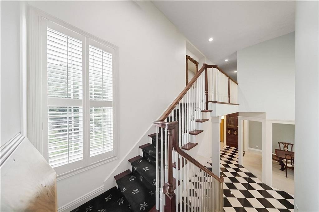 26266 West 110th Terrace, Olathe, KS 66061