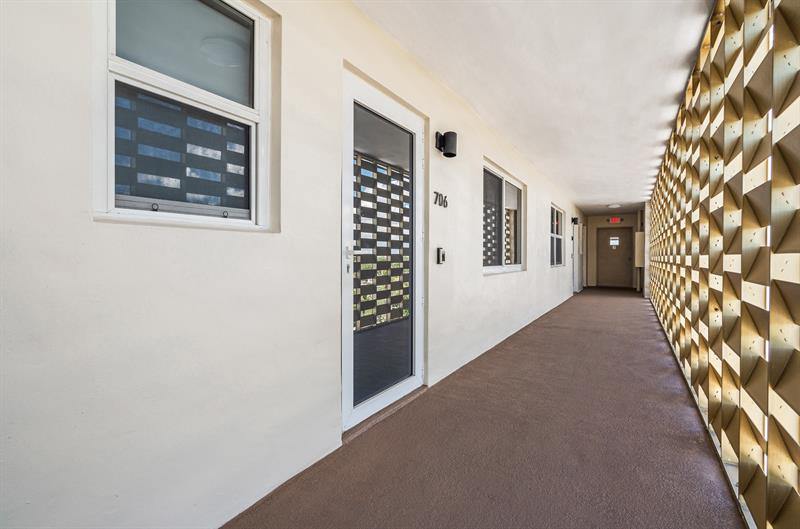 3050 NE 16th Ave 706, Oakland Park, FL 33334