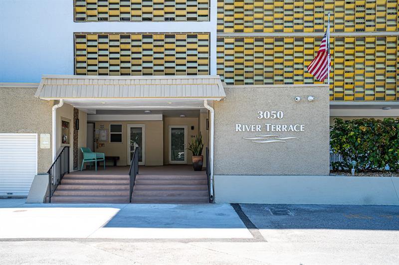 3050 NE 16th Ave 706, Oakland Park, FL 33334