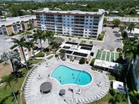 3050 NE 16th Ave 706, Oakland Park, FL 33334