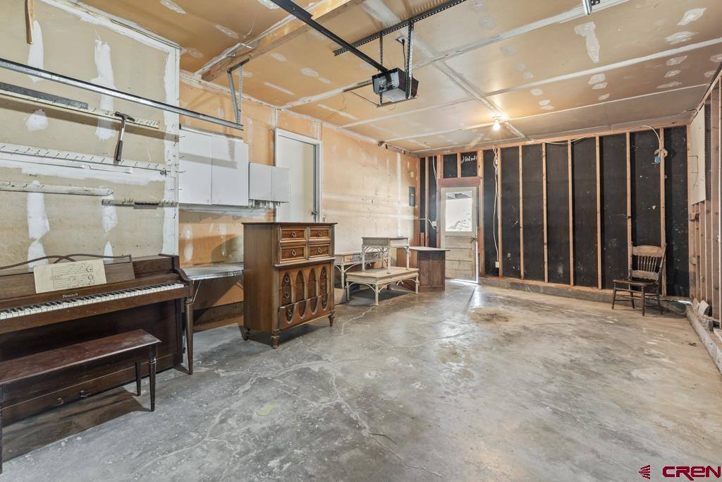 60433 Falcon Road, Olathe, CO 81425