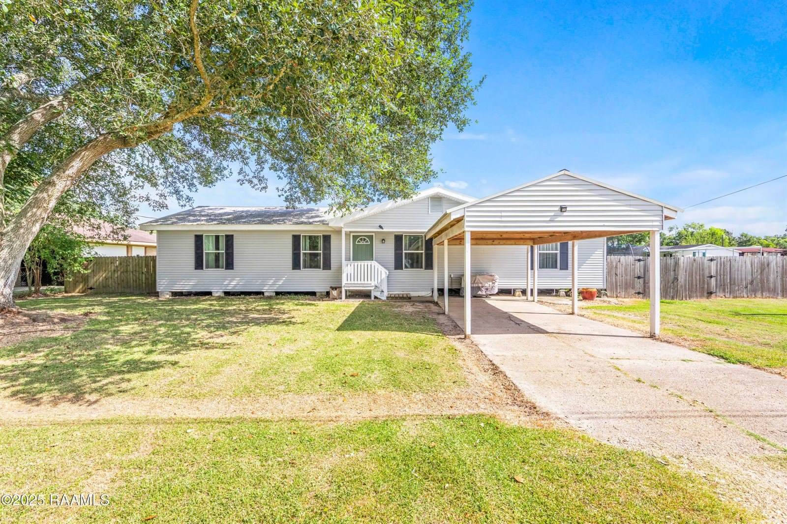 222 Paul Molbert Road, Duson, LA 70529