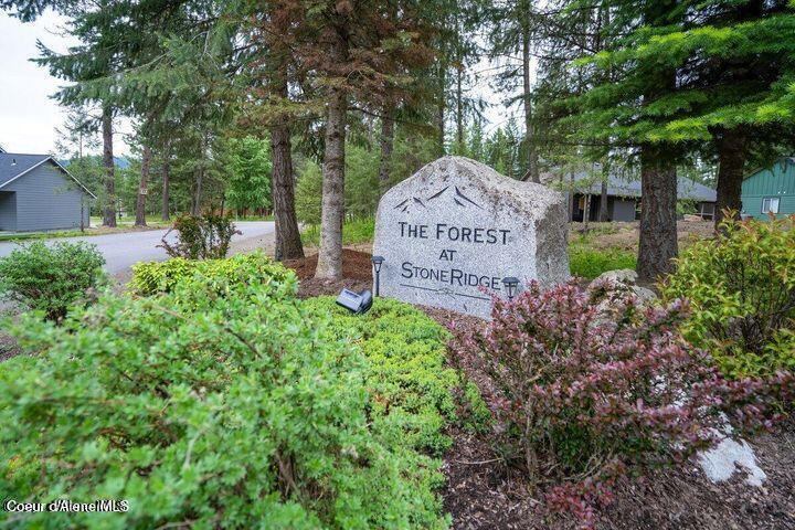 39 Forest Ridge Rd, Blanchard, ID 83804