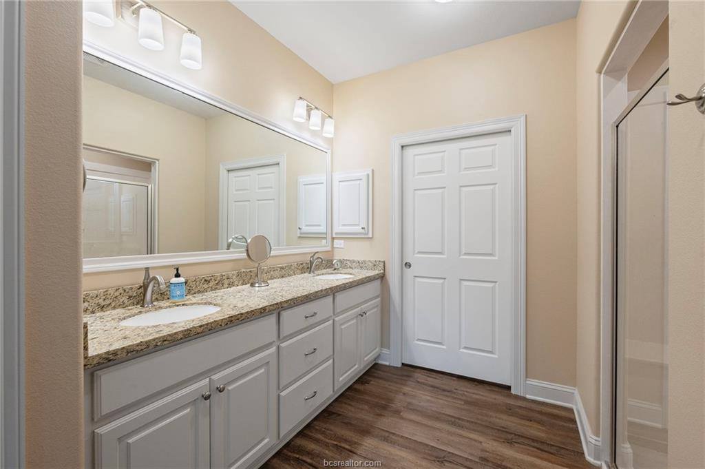 2001 Reagan Court, Bryan, TX 77802