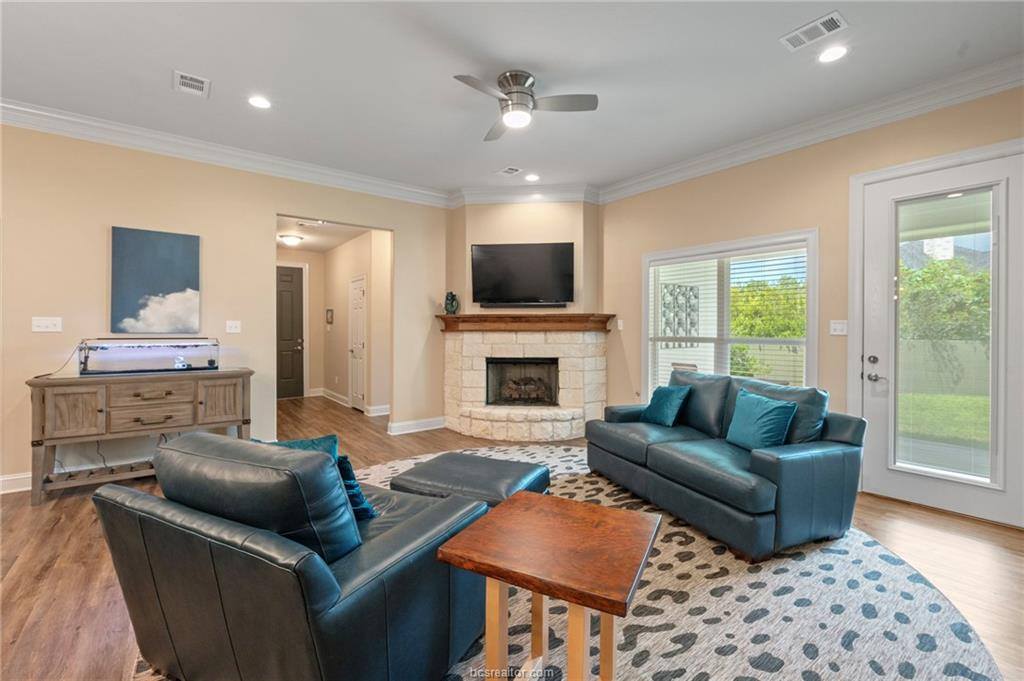 2001 Reagan Court, Bryan, TX 77802