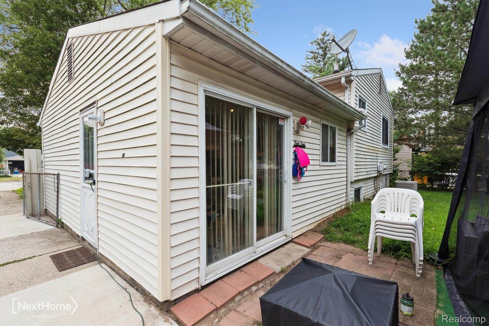 15925 Harrison, RomulusCity_Wayne, MI 48174