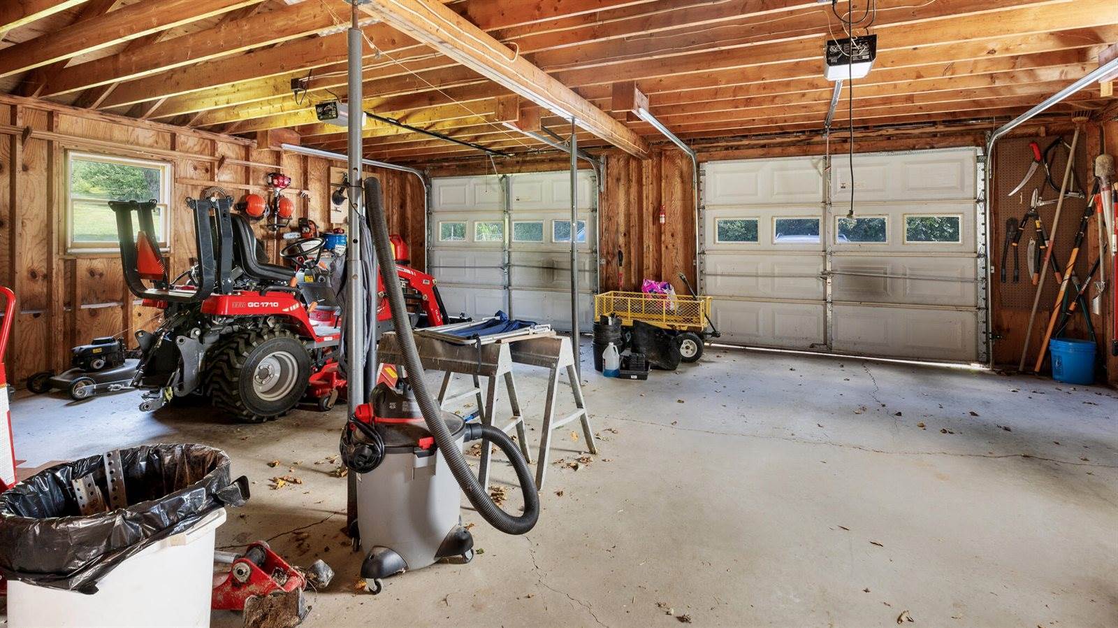 69 Hatch Road, Prospect, ME 04981