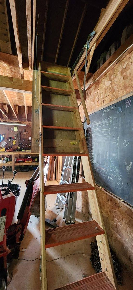 69 Hatch Road, Prospect, ME 04981