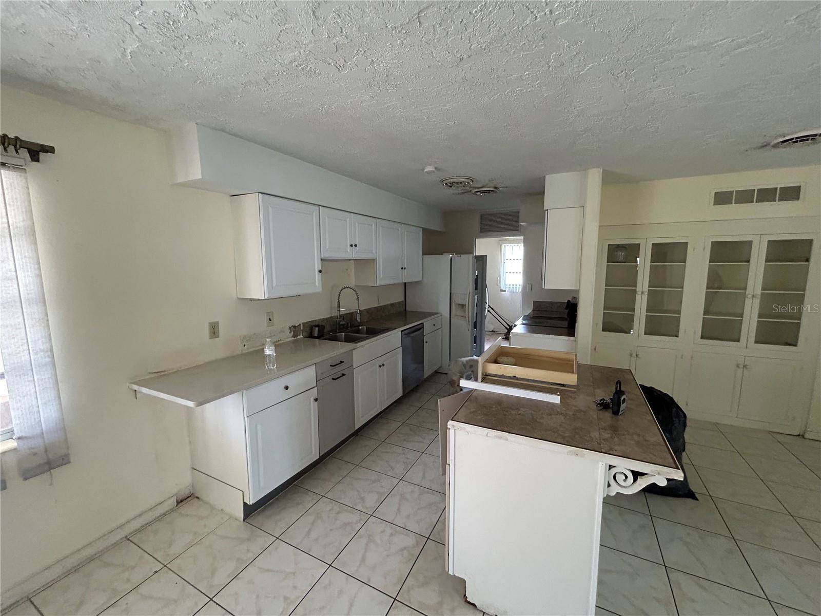 626 Chevy Chase Drive, Sarasota, FL 34243