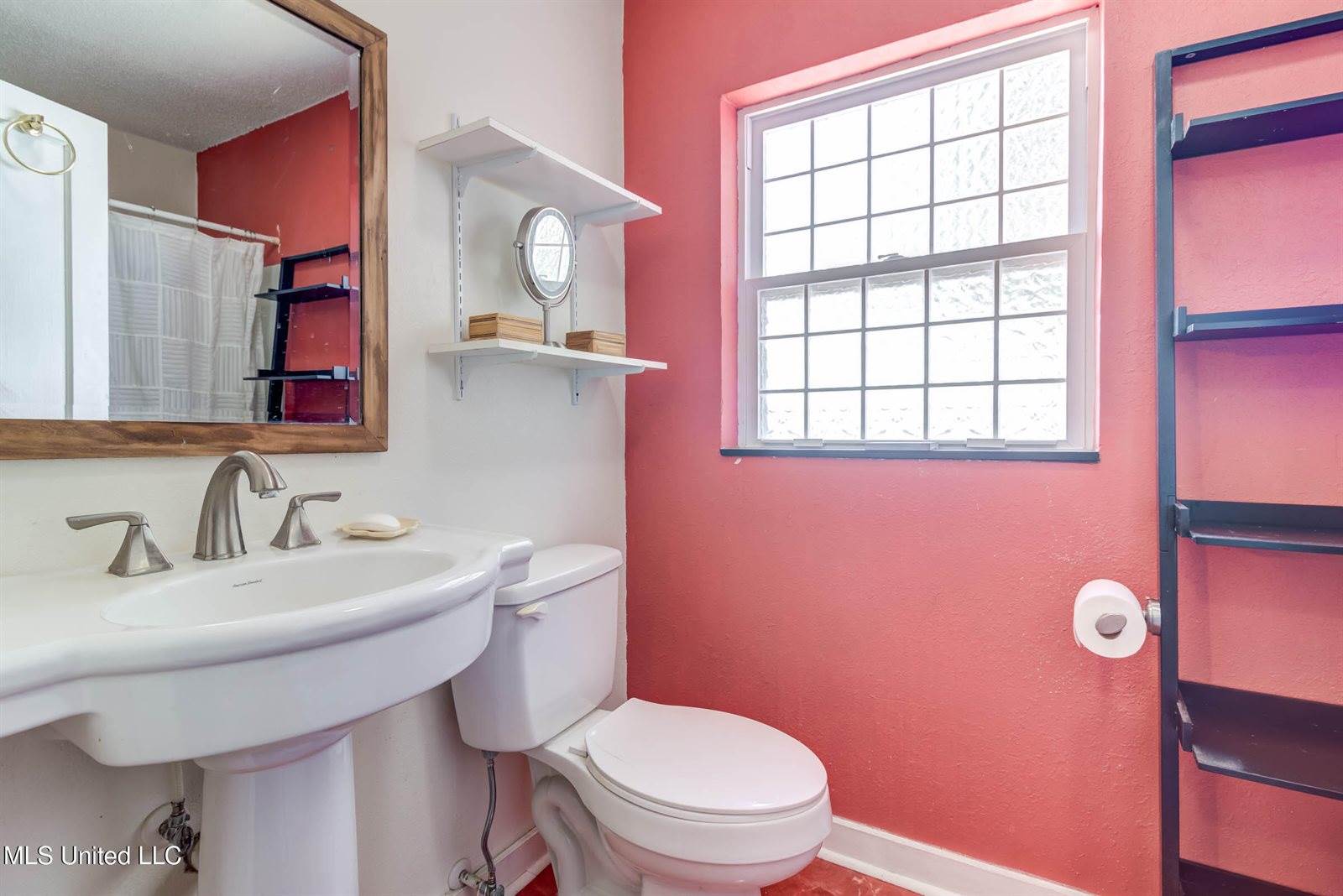 179 Gardenia Street, Biloxi, MS 39531