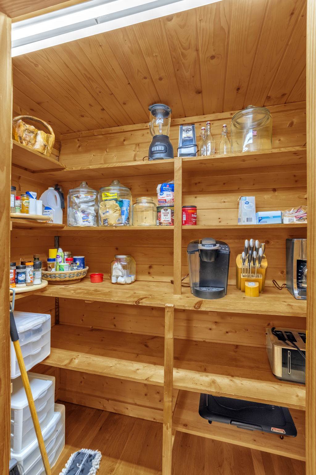 2235 Buck Mountain Rd, Purlear, NC 28665