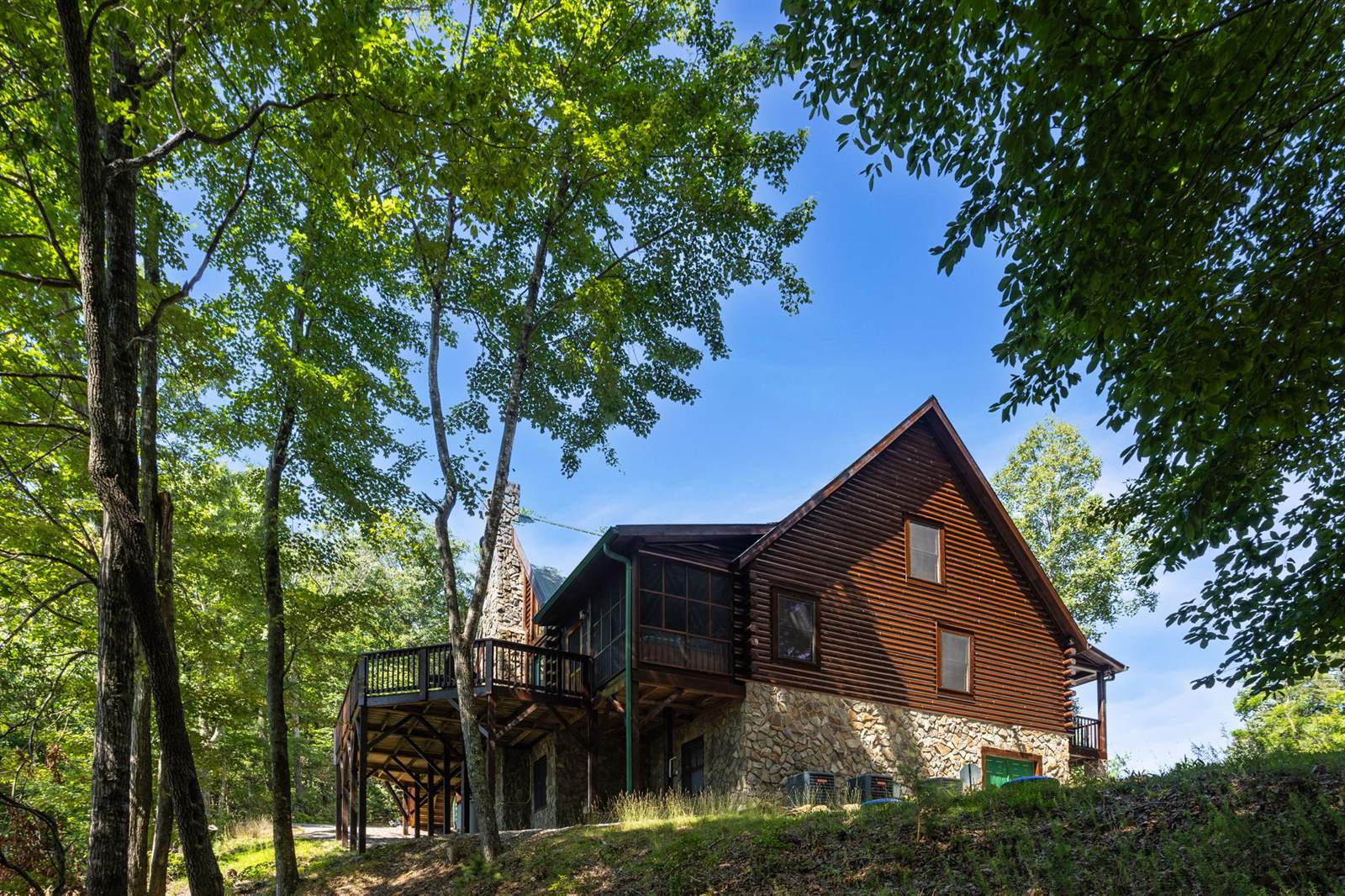 2235 Buck Mountain Rd, Purlear, NC 28665
