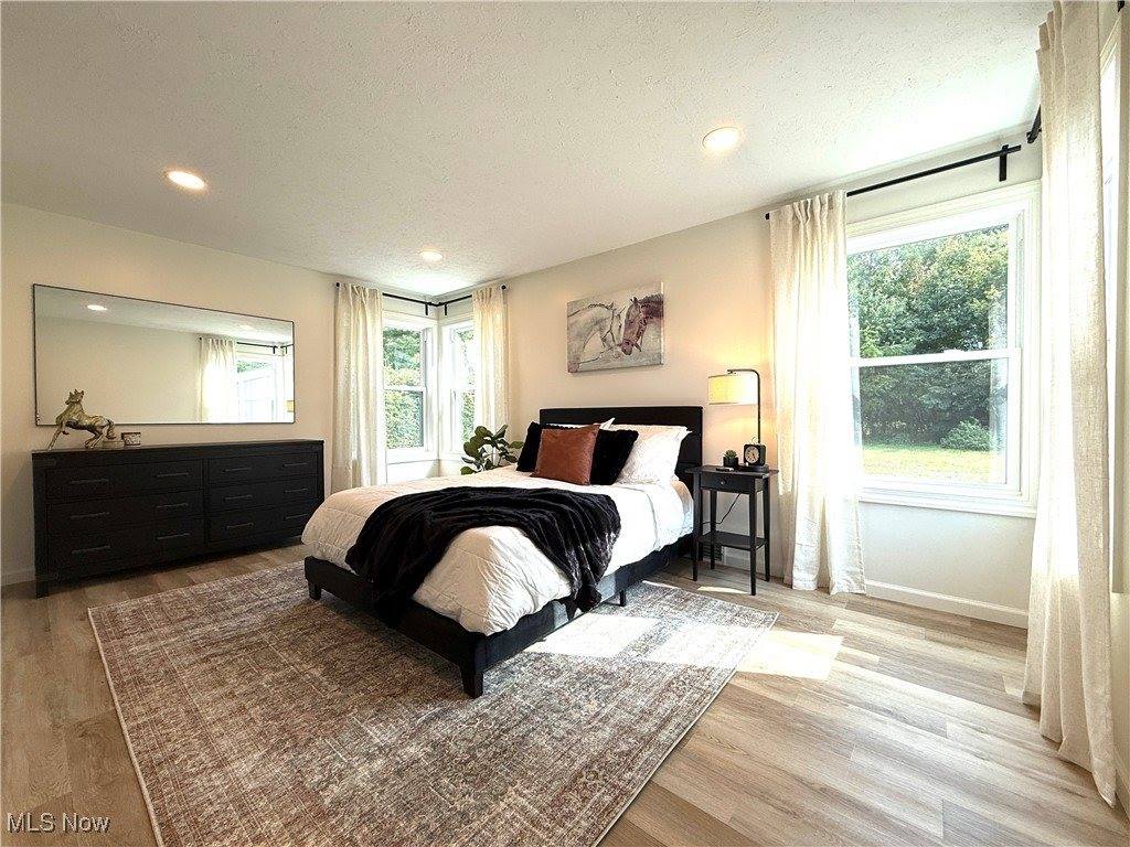 42 Sycamore Drive, New Middletown, OH 44442