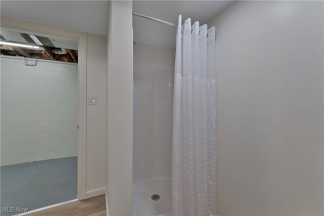 42 Sycamore Drive, New Middletown, OH 44442