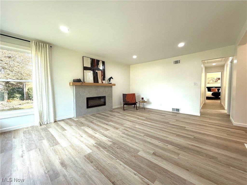 42 Sycamore Drive, New Middletown, OH 44442