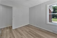 42 Sycamore Drive, New Middletown, OH 44442