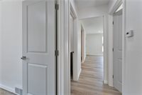 42 Sycamore Drive, New Middletown, OH 44442